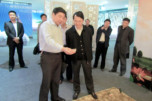 六安市政協(xié)主席、黨組書記付新安來集團走訪調(diào)研