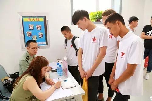 【征兵季】保家卫国有你一份责任，也有我一份义务！